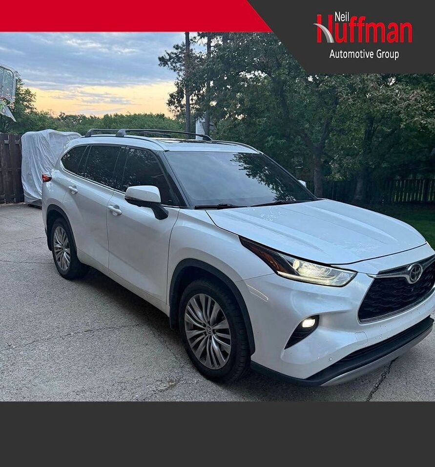 2023 TOYOTA Highlander