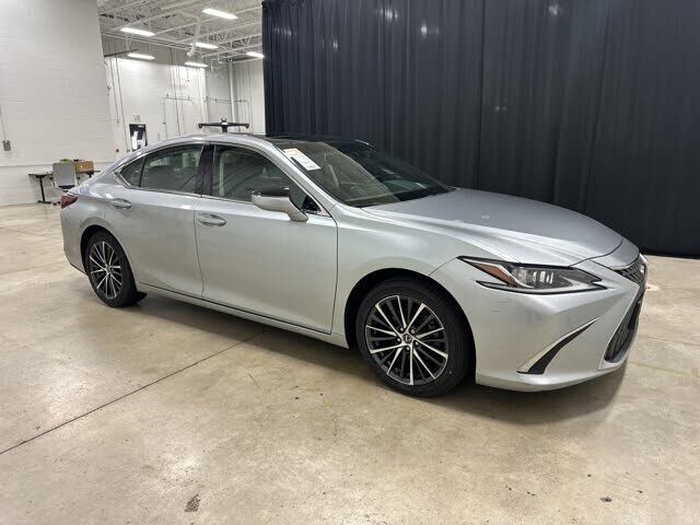 2023 LEXUS ES