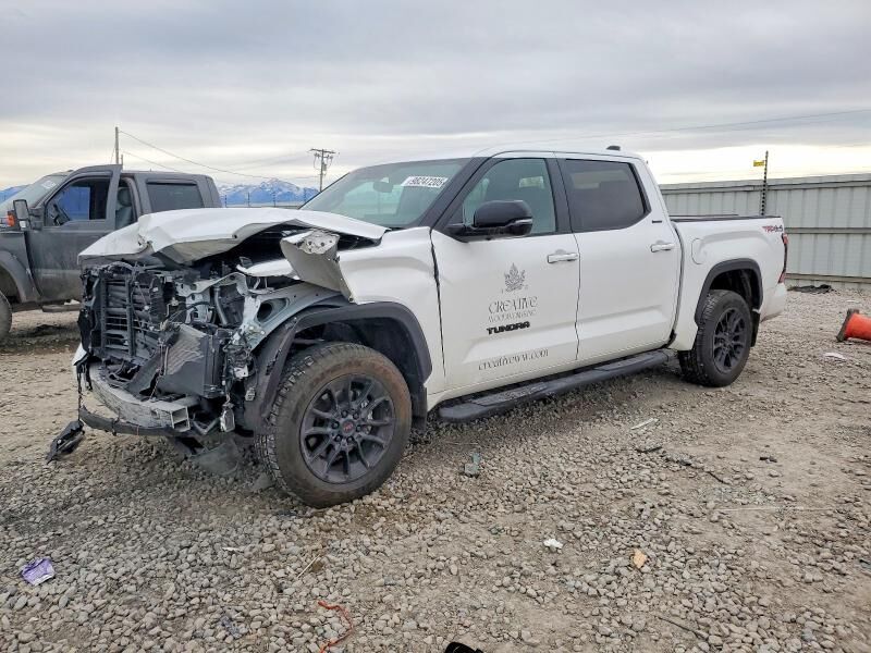 2025 TOYOTA Tundra