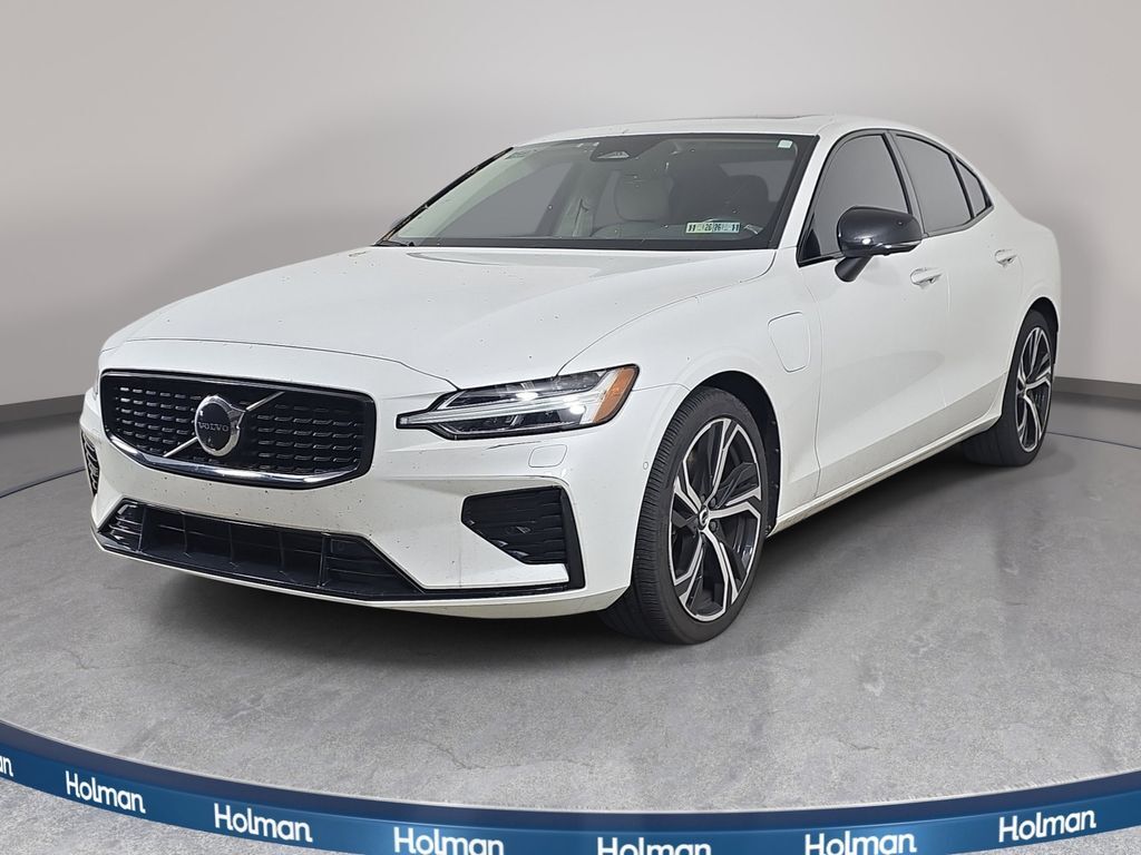 2023 VOLVO S60