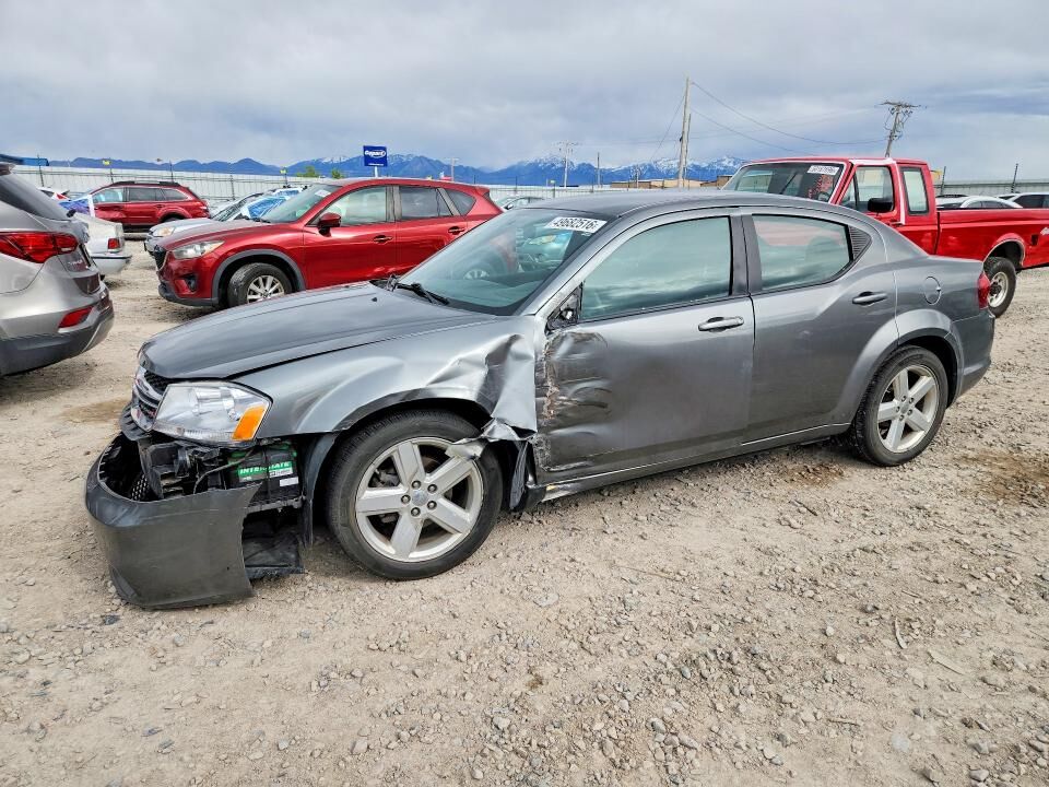2013 DODGE Avenger