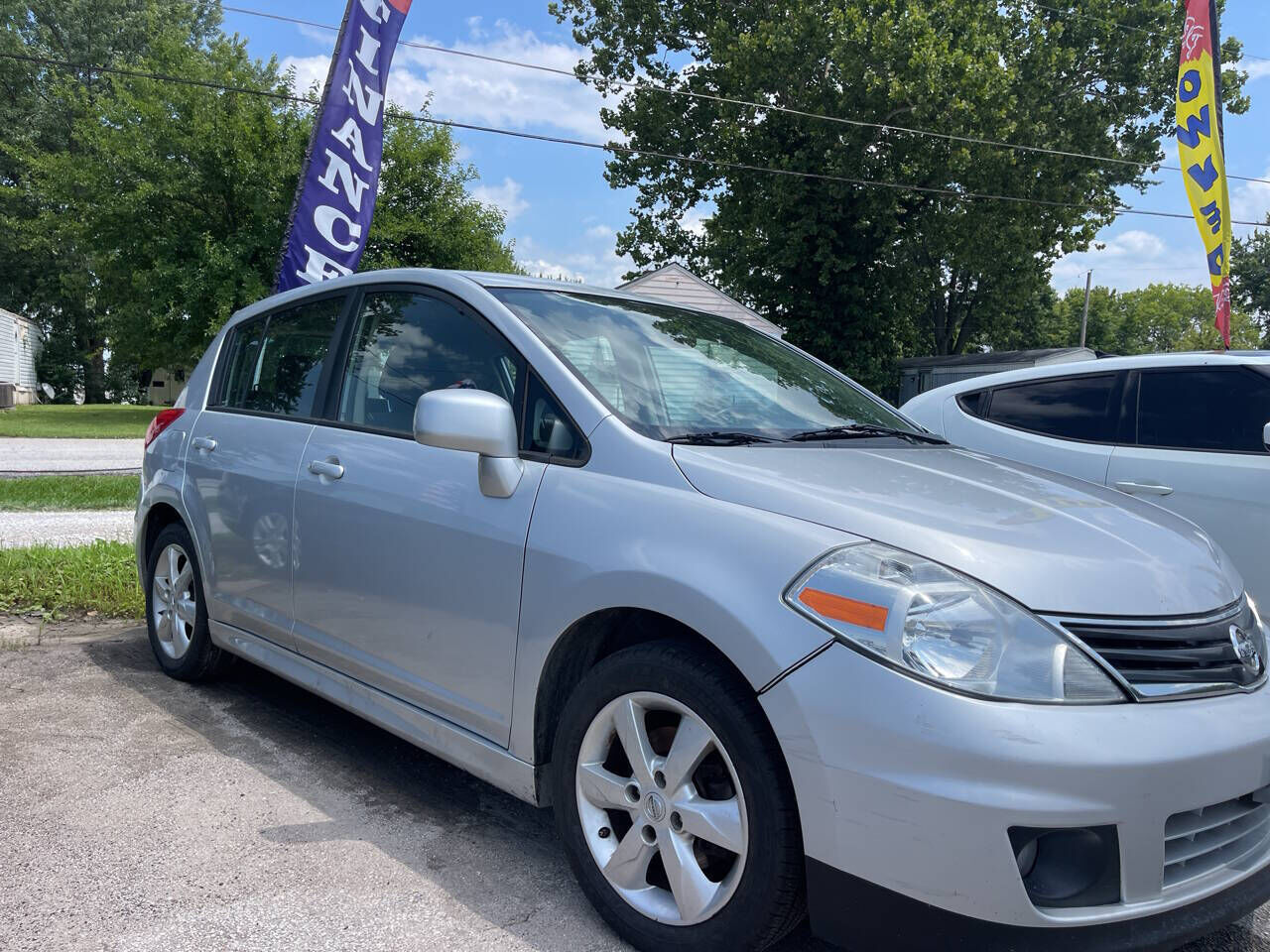 2011 NISSAN Versa