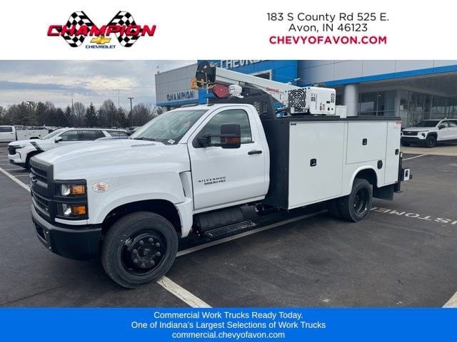 2024 GMC Silverado Medium Duty