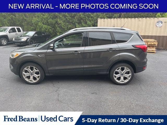 2019 FORD Escape