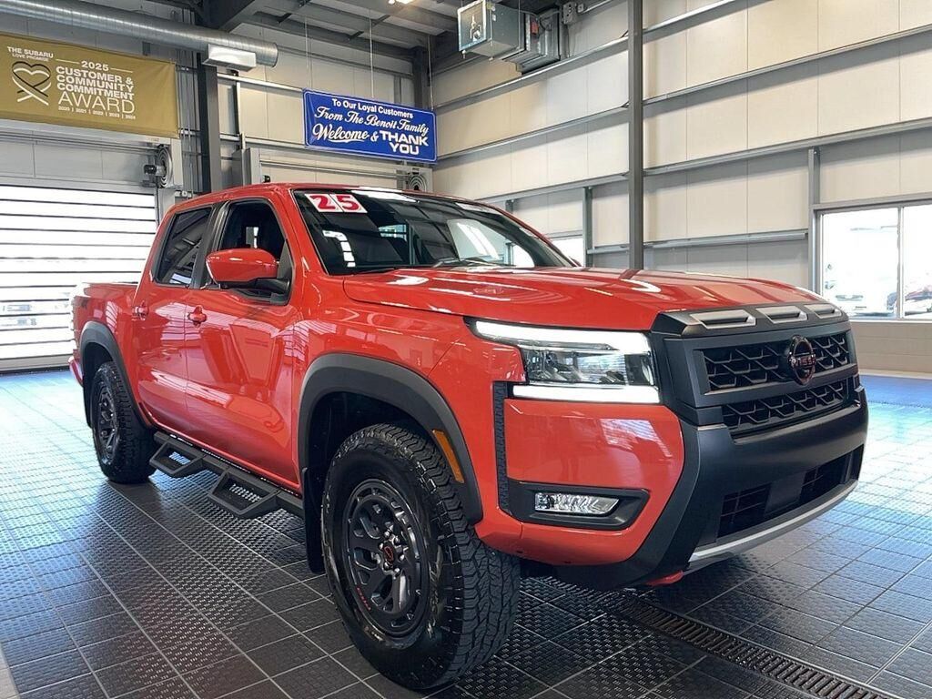 2025 NISSAN Frontier