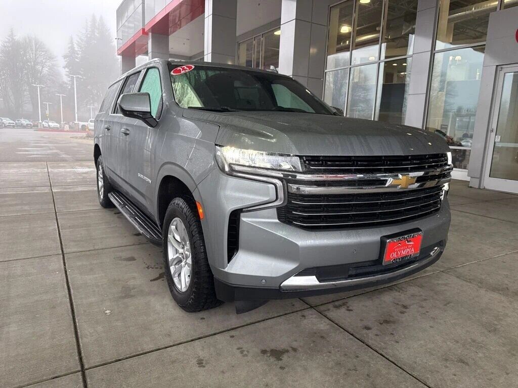 2023 CHEVROLET Suburban