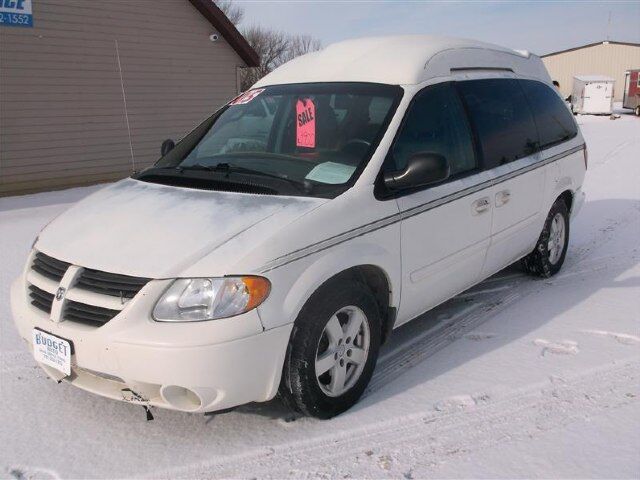 2005 DODGE Caravan