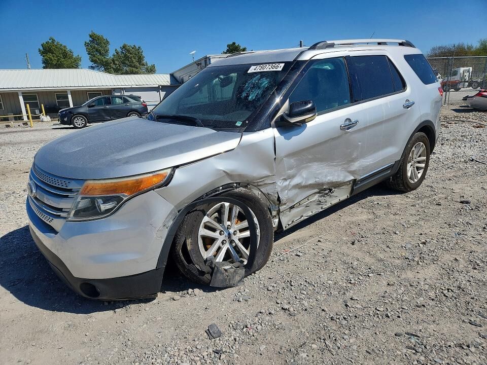 2011 FORD Explorer