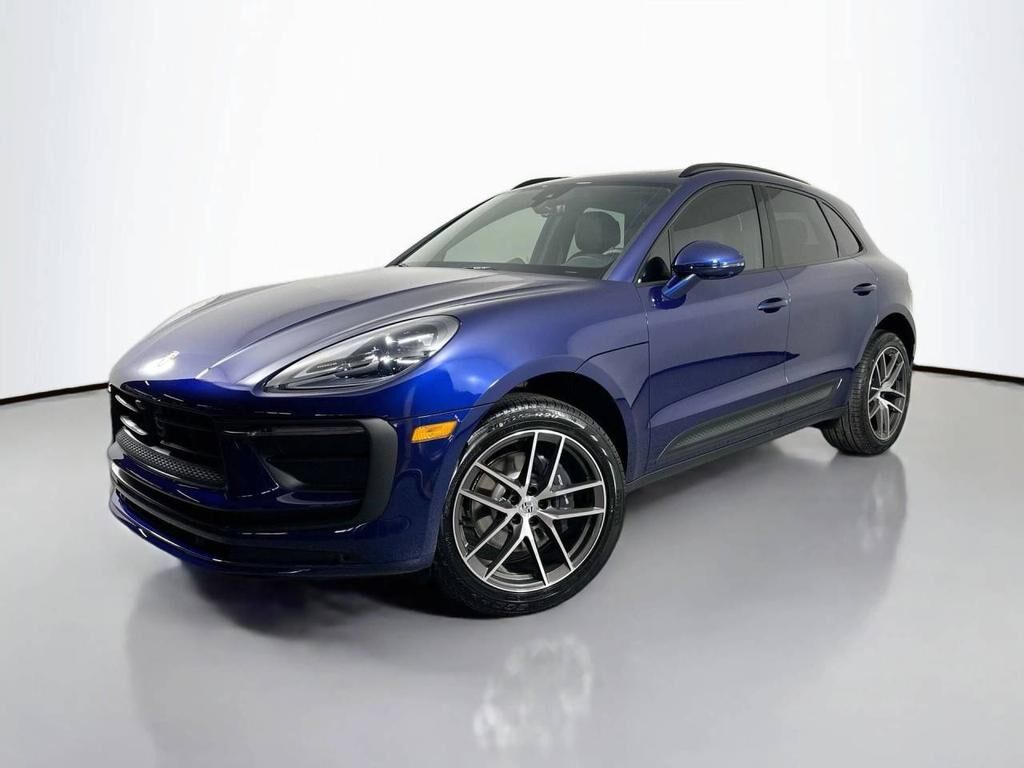 2026 PORSCHE Macan