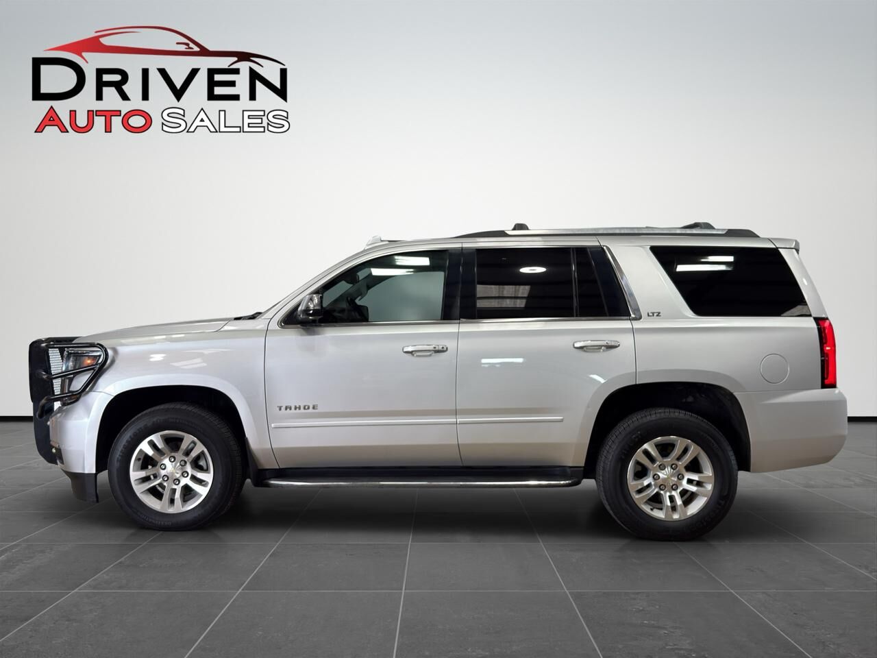 2016 CHEVROLET Tahoe