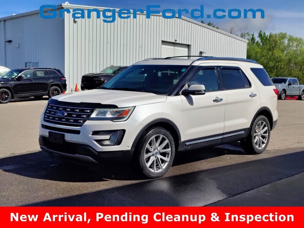 2017 FORD Explorer