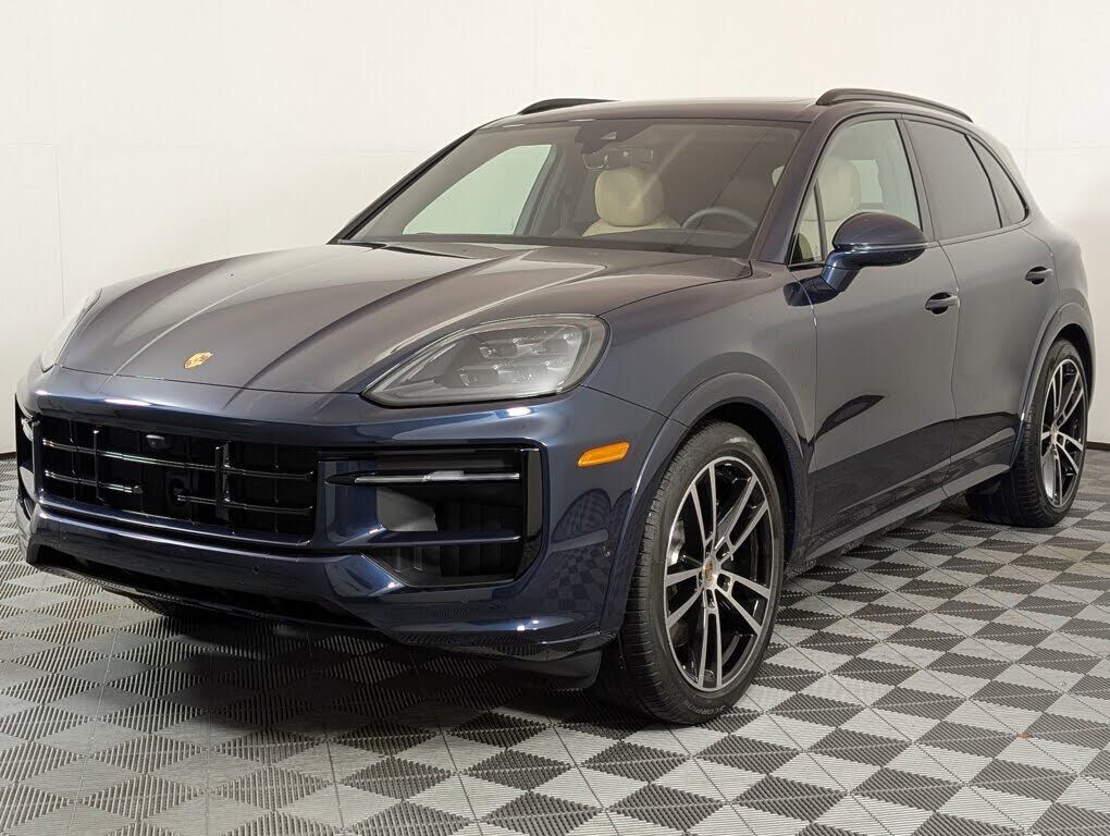 2026 PORSCHE Cayenne