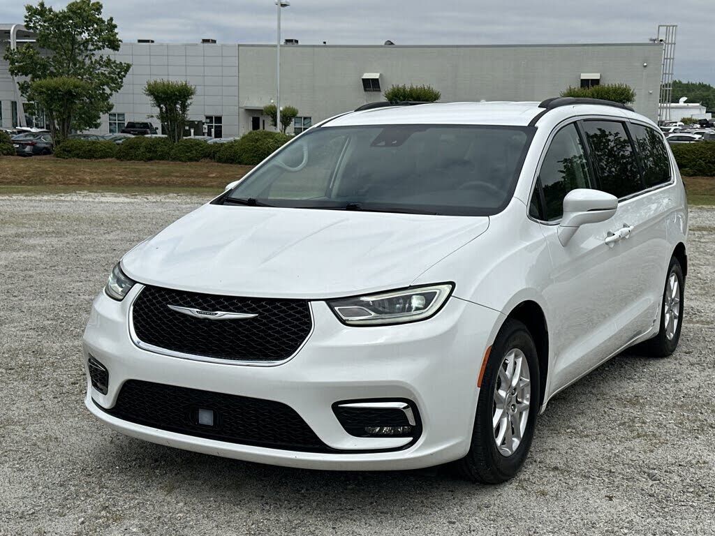 2022 CHRYSLER Pacifica