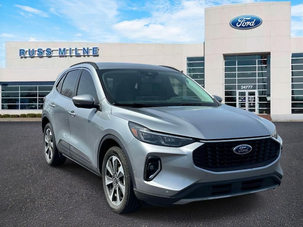 2023 FORD Escape