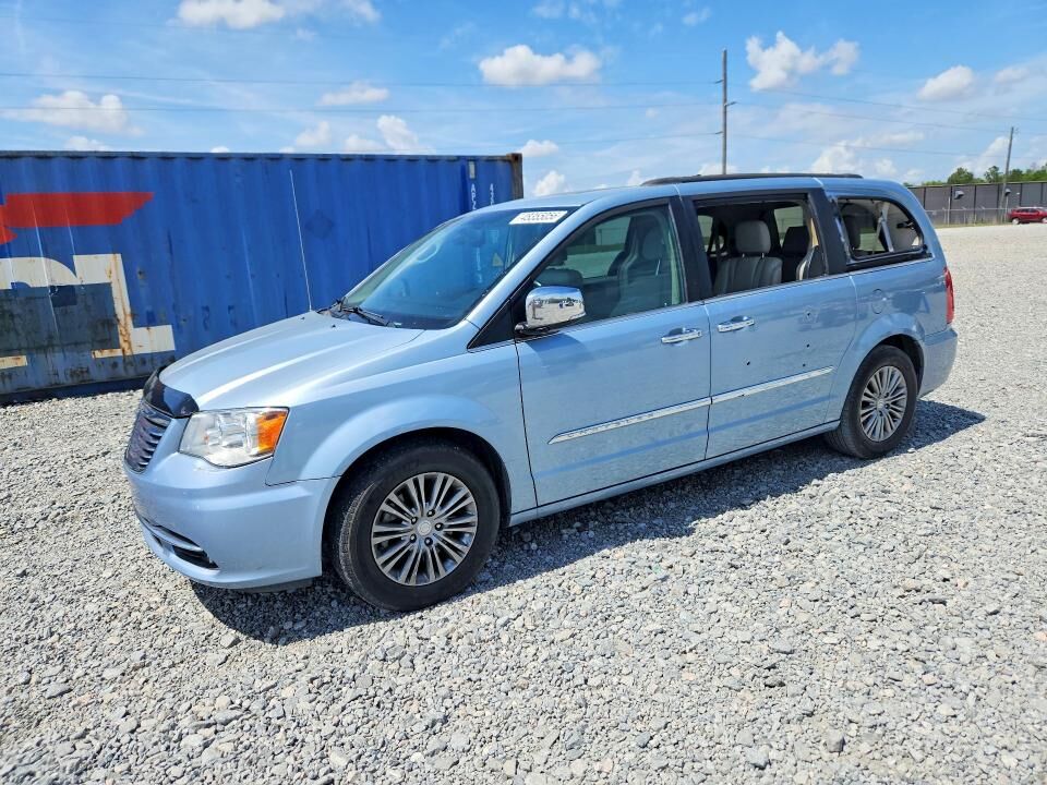 2016 CHRYSLER Town and Country