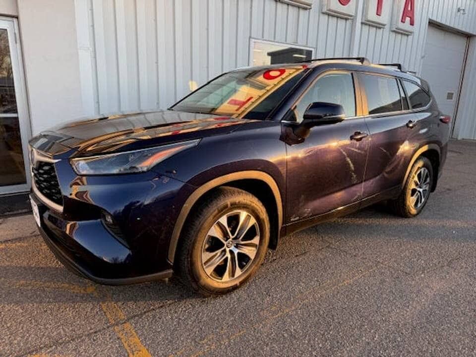 2023 TOYOTA Highlander