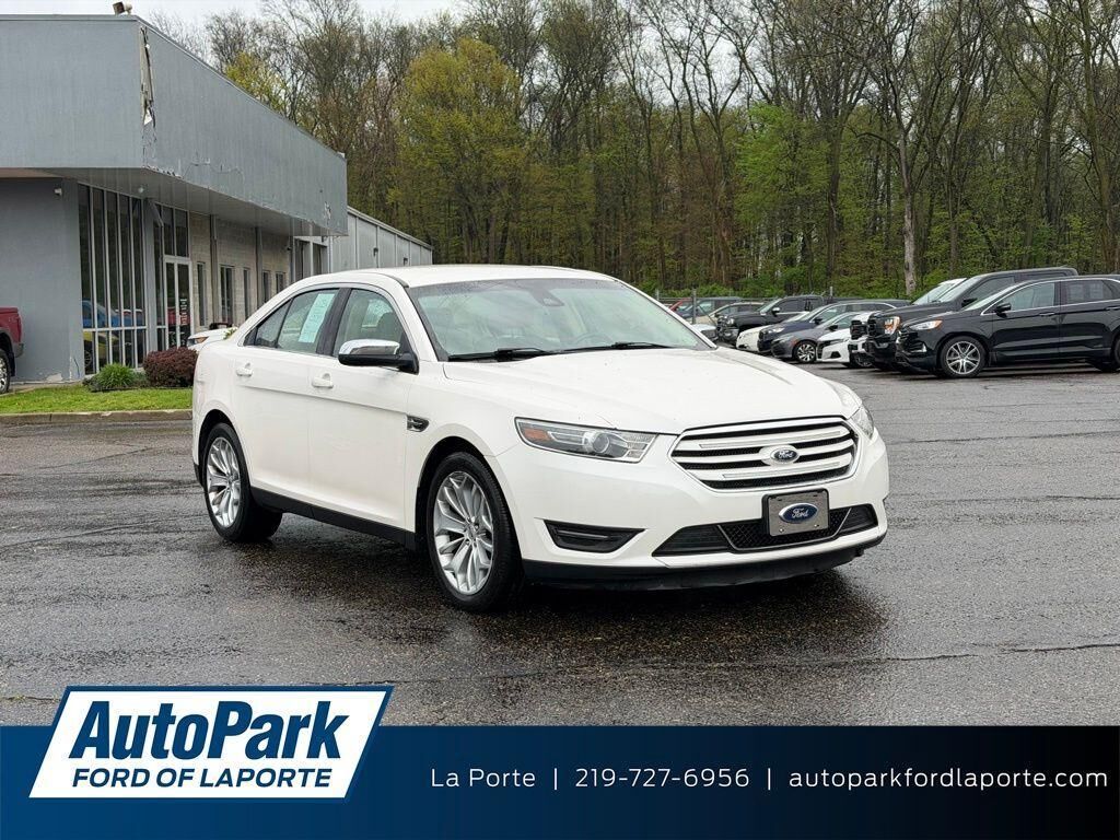 2016 FORD Taurus