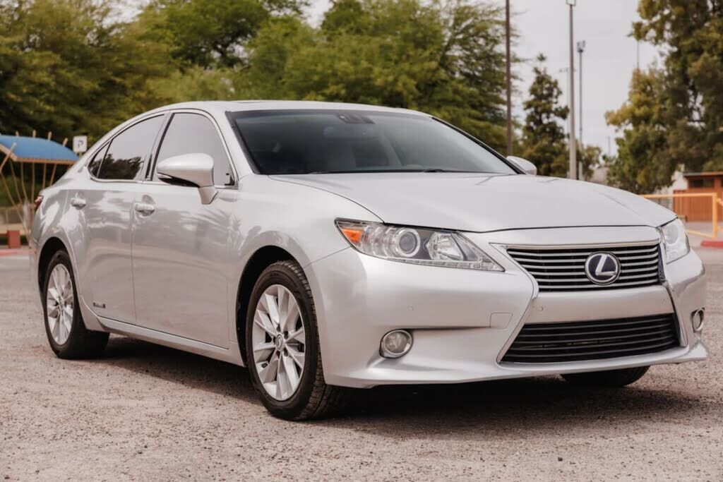 2013 LEXUS ES