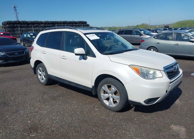 2015 SUBARU Forester