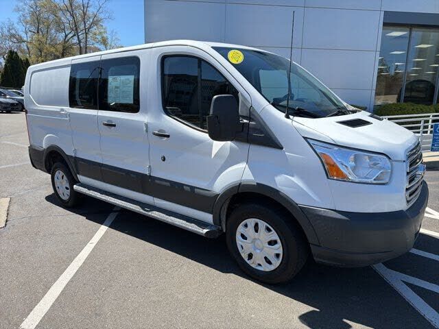 2018 FORD Transit