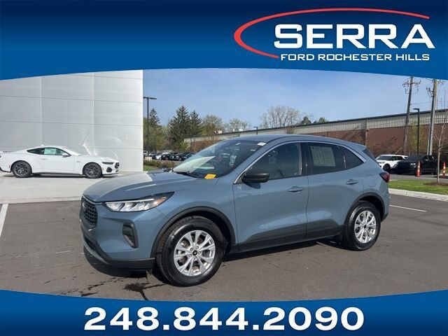 2023 FORD Escape