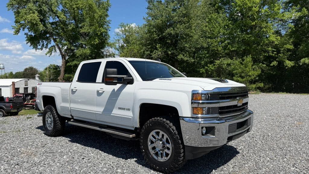 2018 CHEVROLET Silverado