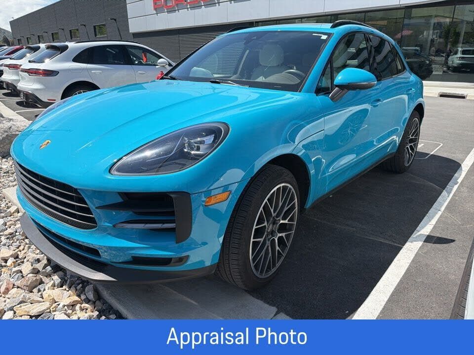 2020 PORSCHE Macan