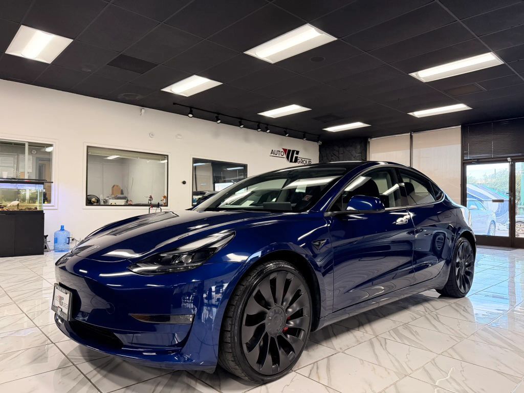 2023 TESLA Model 3