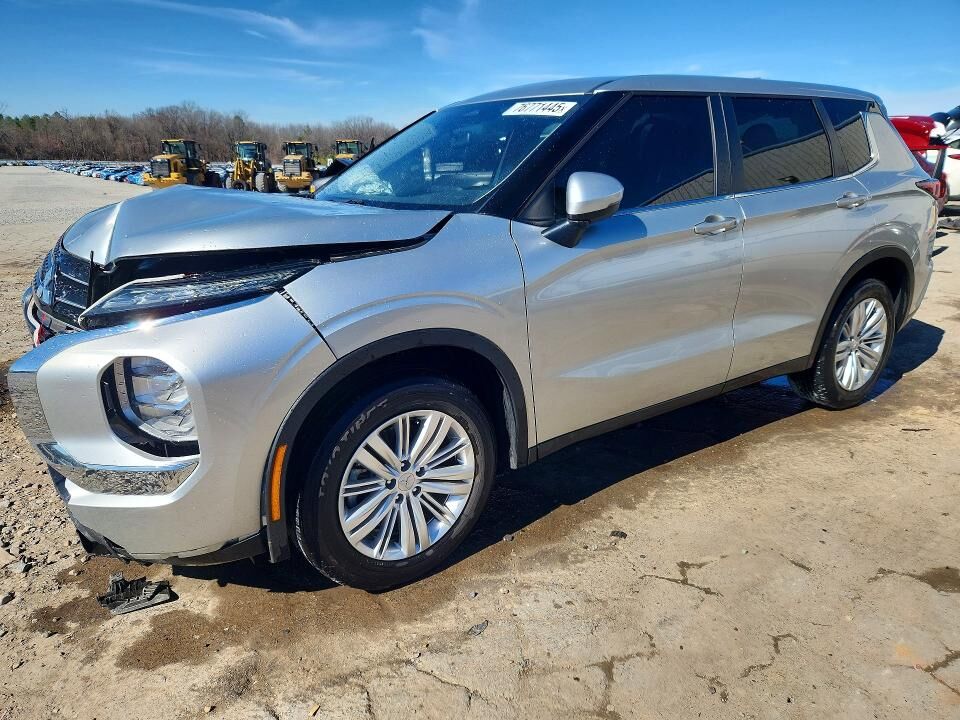 2024 MITSUBISHI Outlander