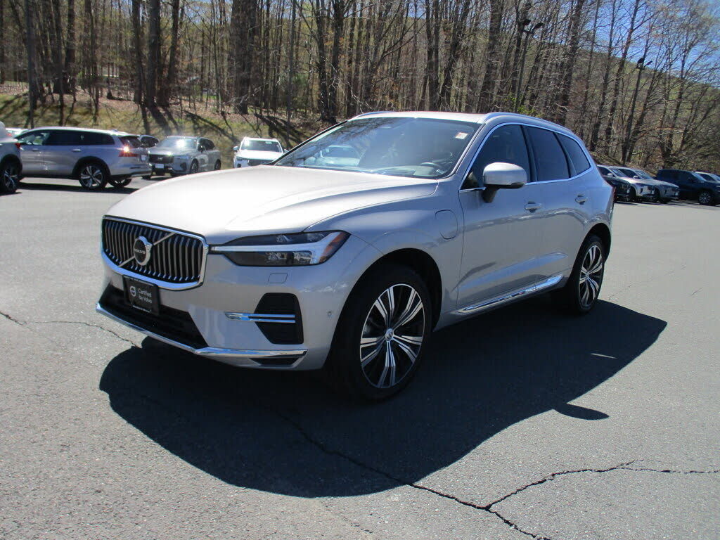 2022 VOLVO XC60
