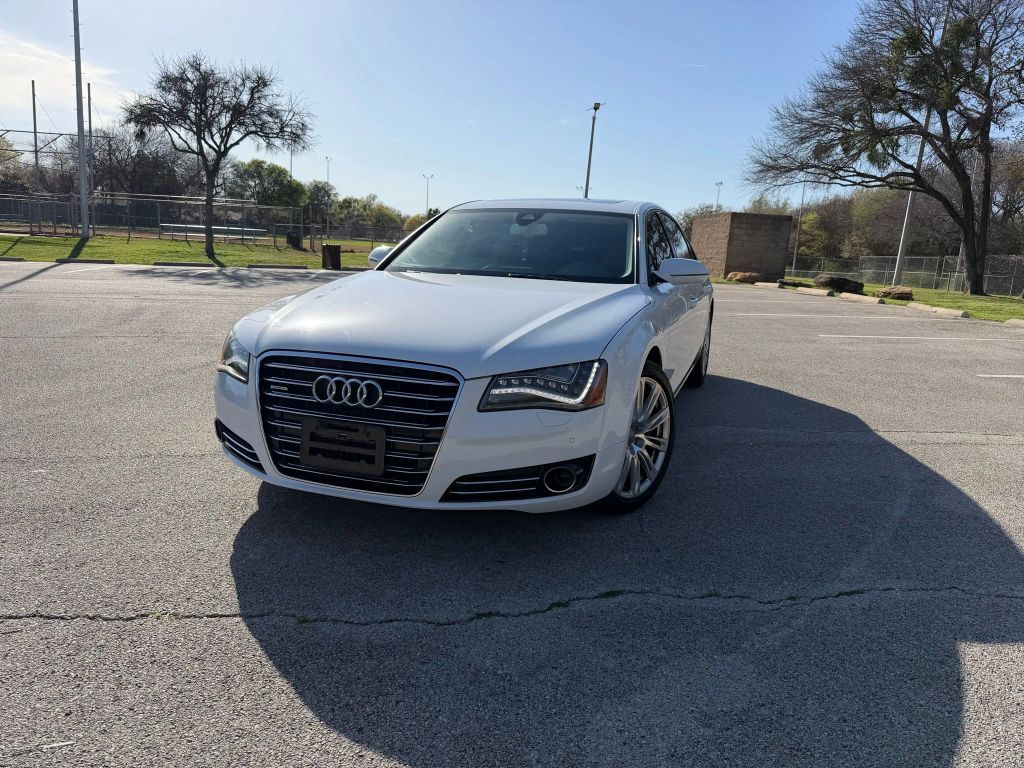 2012 AUDI A8