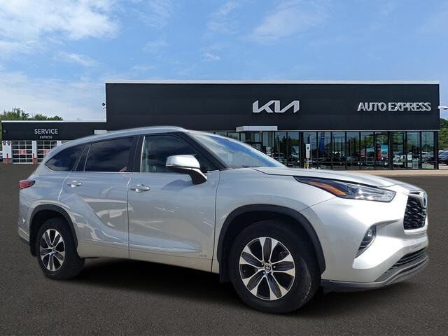 2023 TOYOTA Highlander