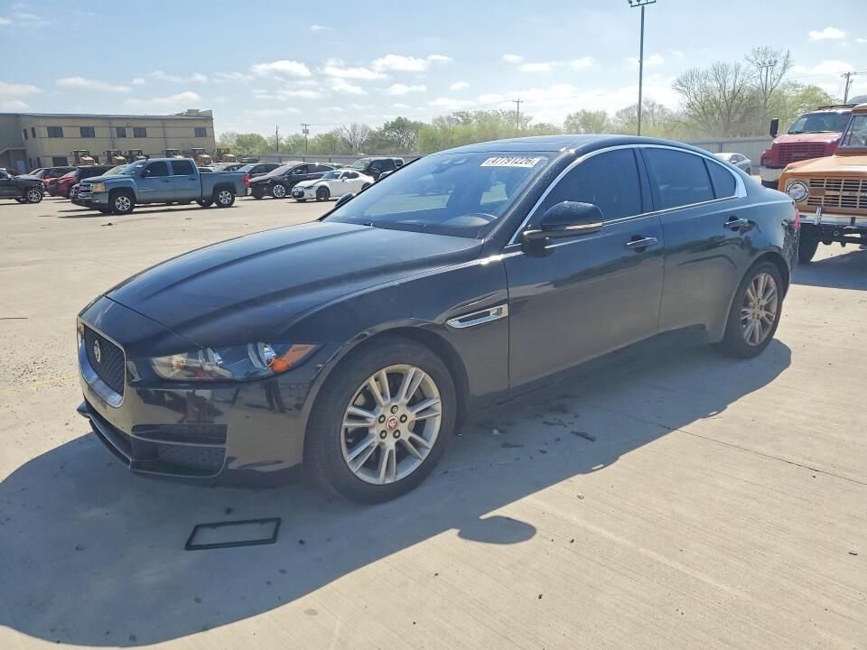 2017 JAGUAR XE