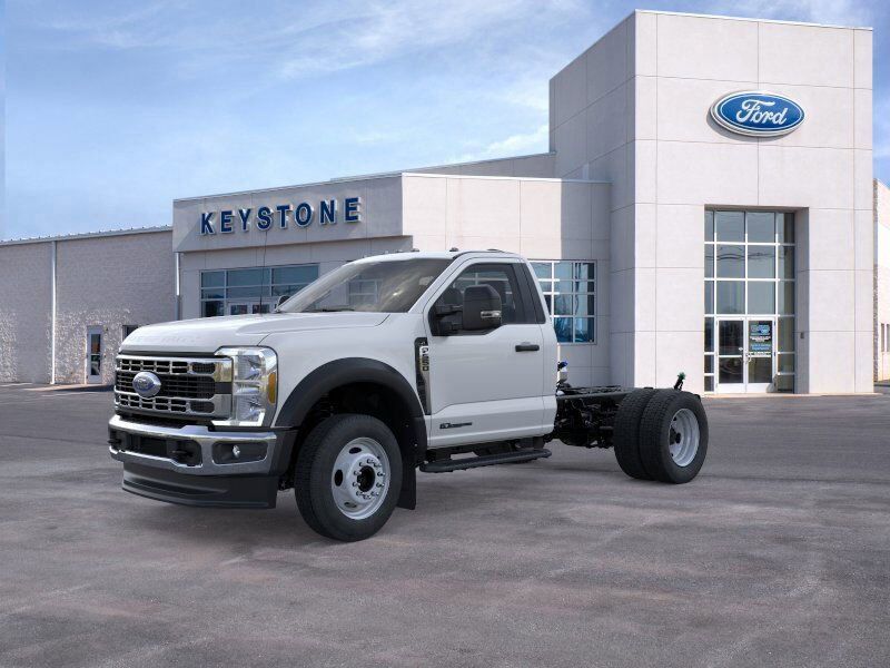 2025 FORD F-550