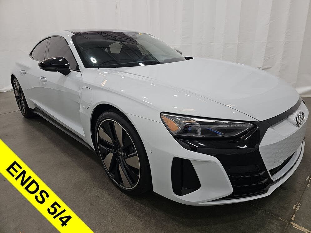 2024 AUDI e-tron GT