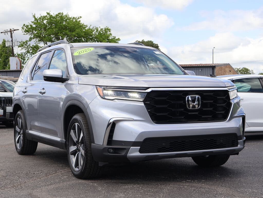 2025 HONDA Pilot