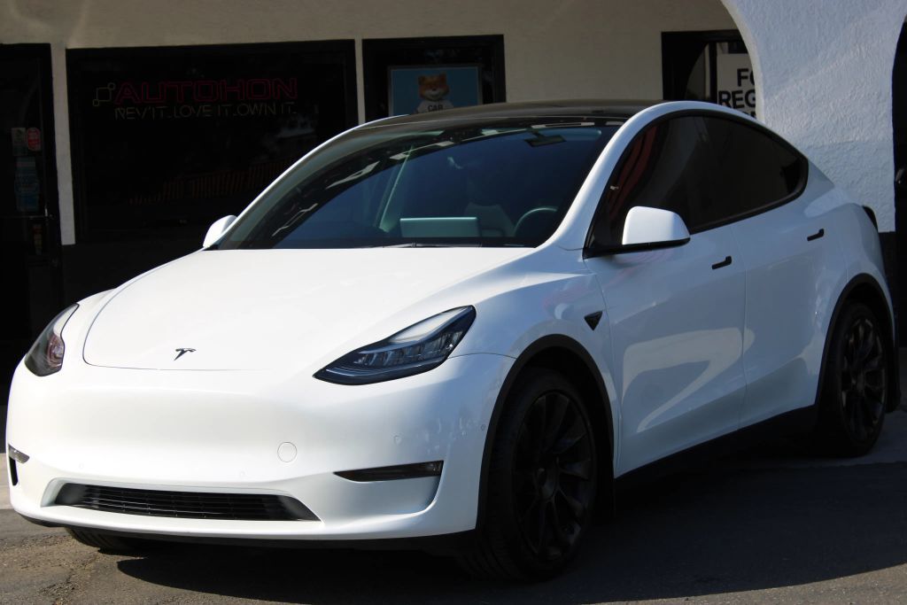 2022 TESLA Model Y
