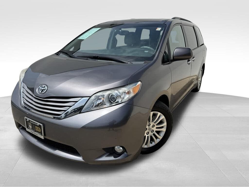 2015 TOYOTA Sienna