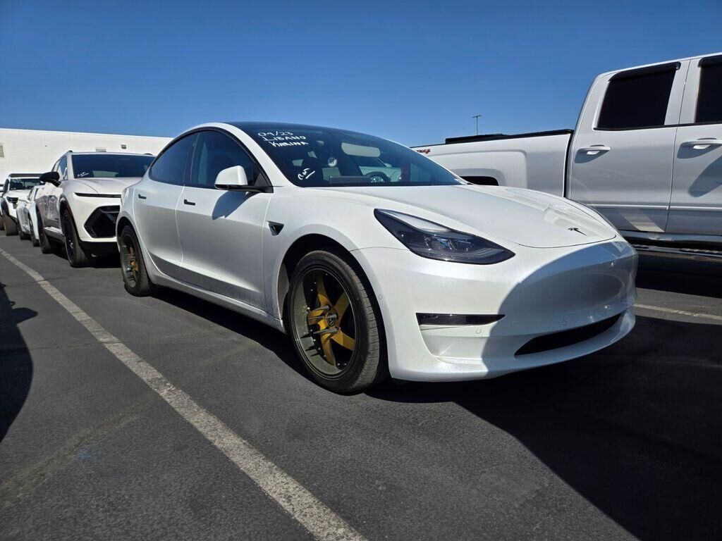 2021 TESLA Model 3