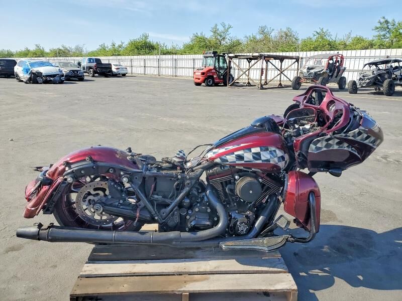 2015 HARLEY DAVIDSON Road Glide Custom