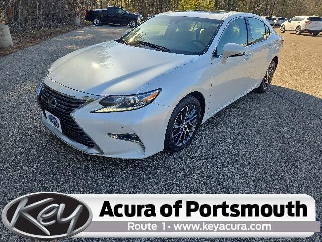 2017 LEXUS ES
