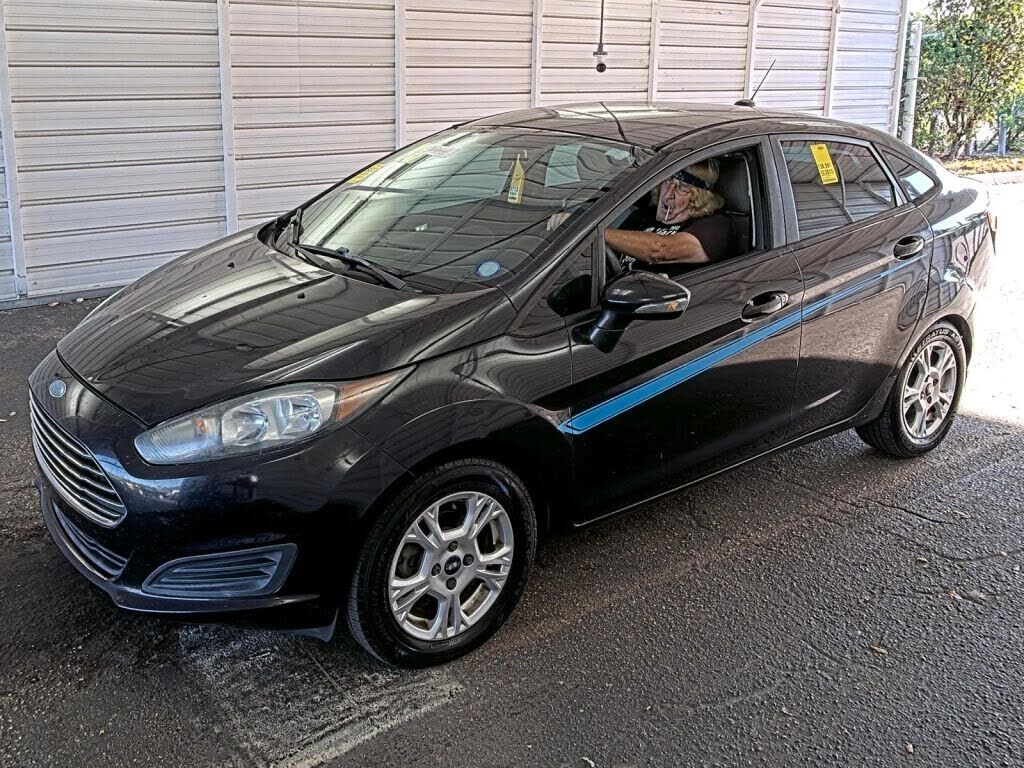 2015 FORD Fiesta