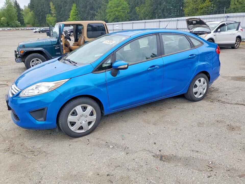 2013 FORD Fiesta