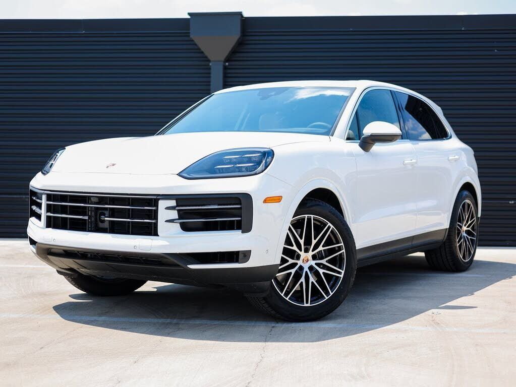 2026 PORSCHE Cayenne