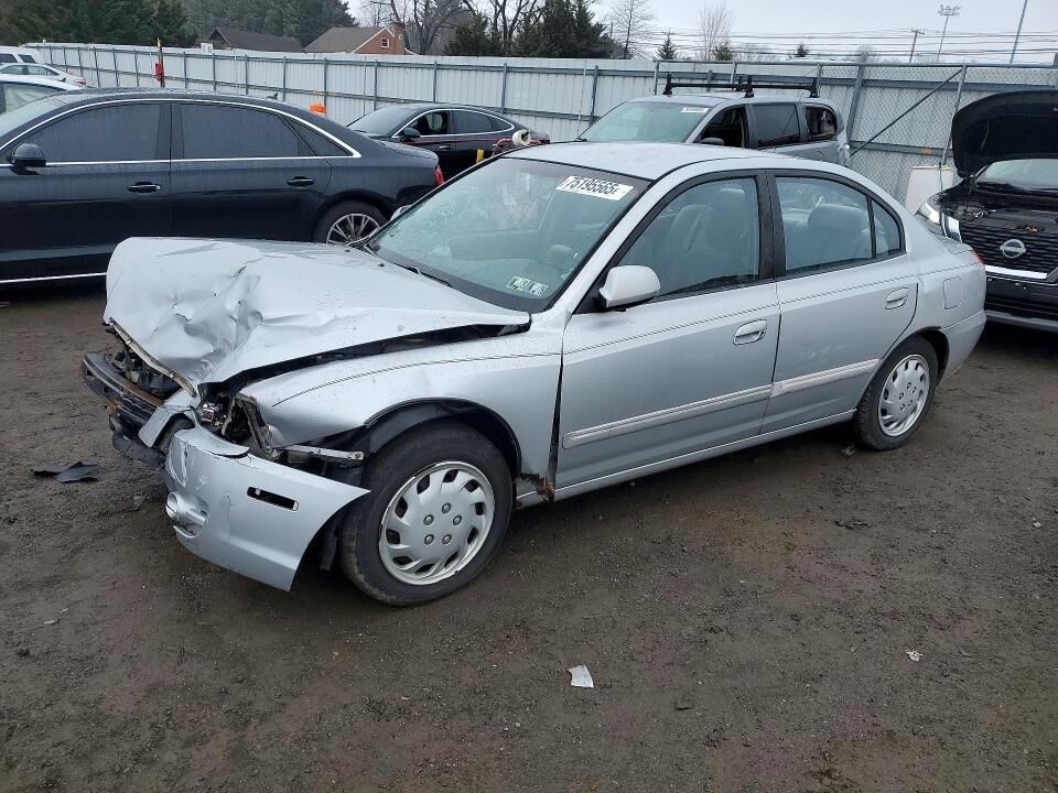 2004 HYUNDAI Elantra