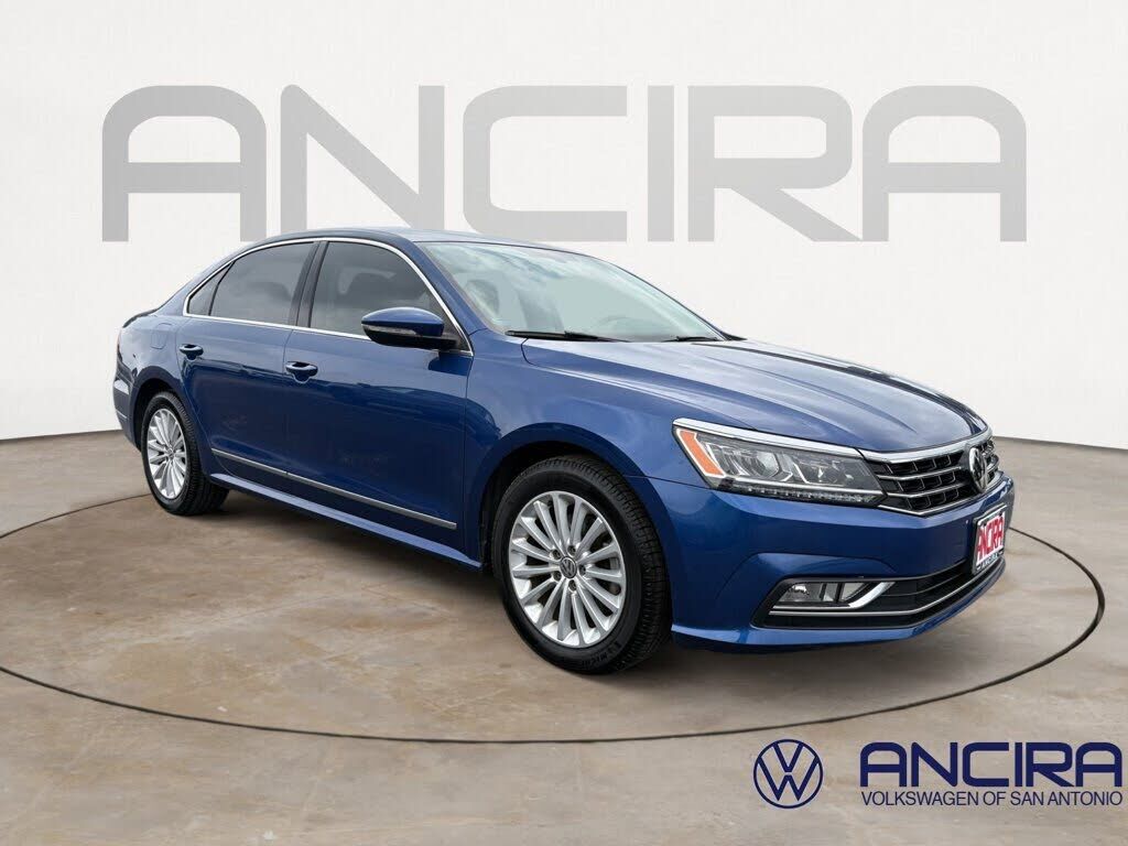 2016 VOLKSWAGEN Passat