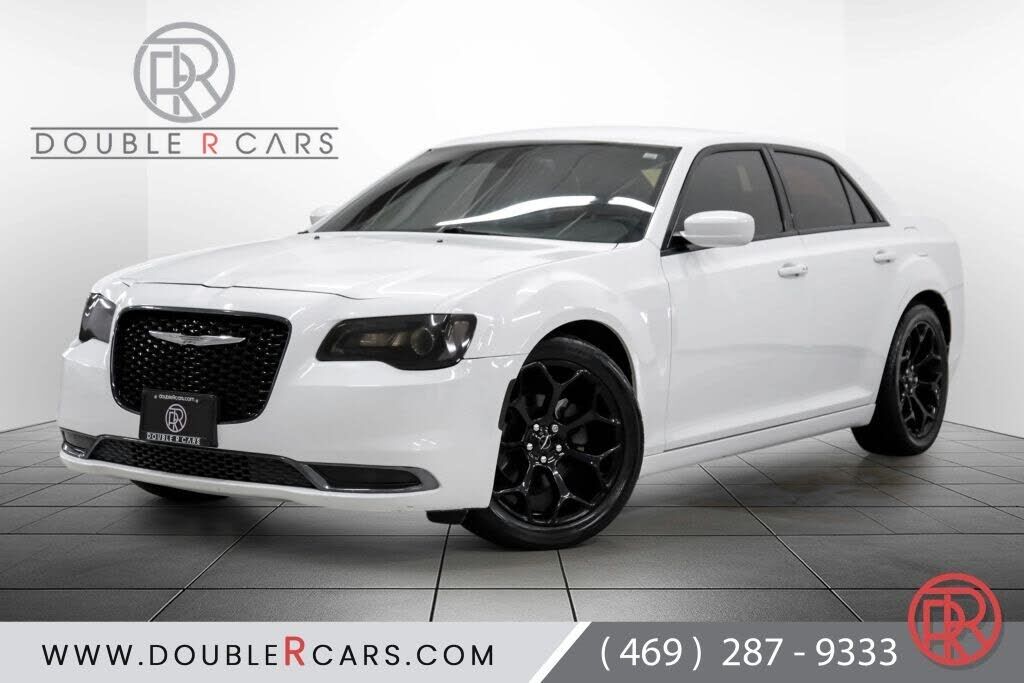 2016 CHRYSLER 300