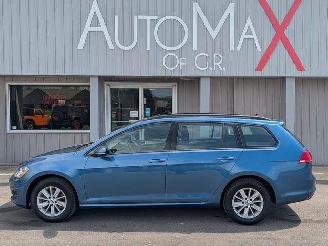 2016 VOLKSWAGEN Golf SportWagen