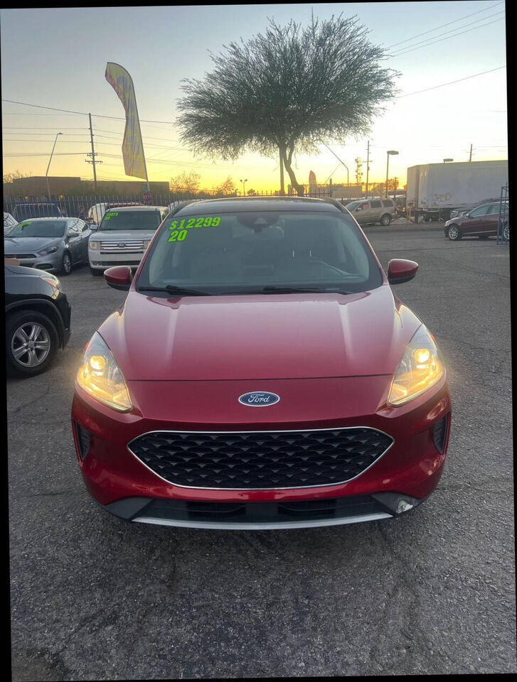 2020 FORD Escape