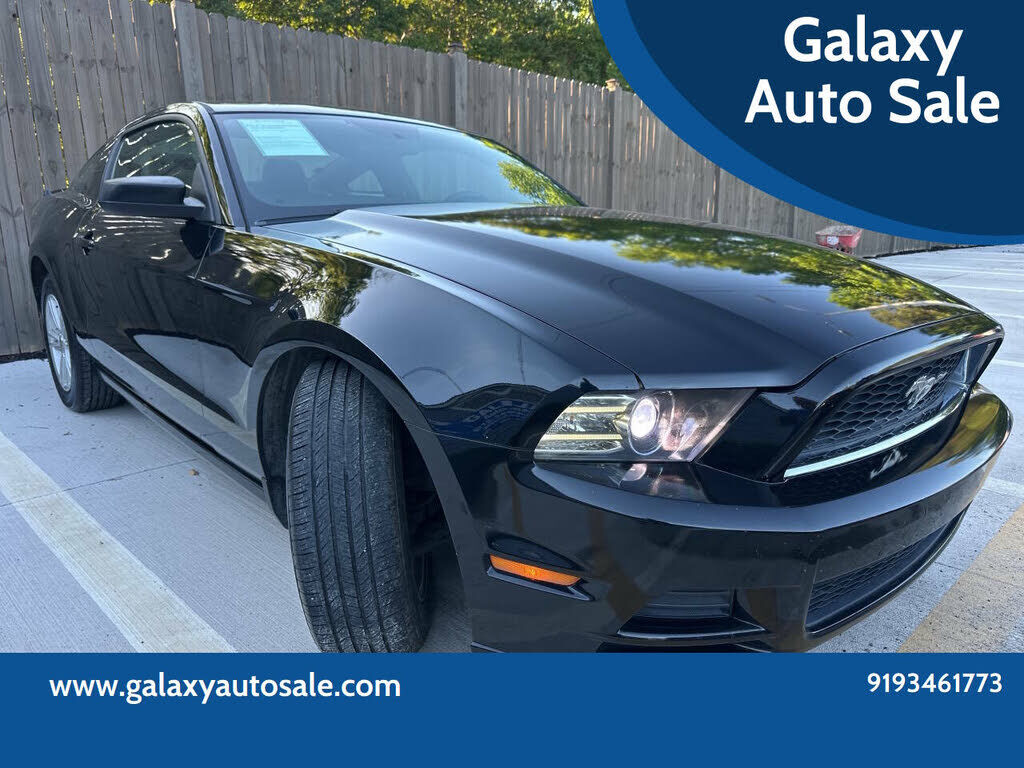 2013 FORD Mustang